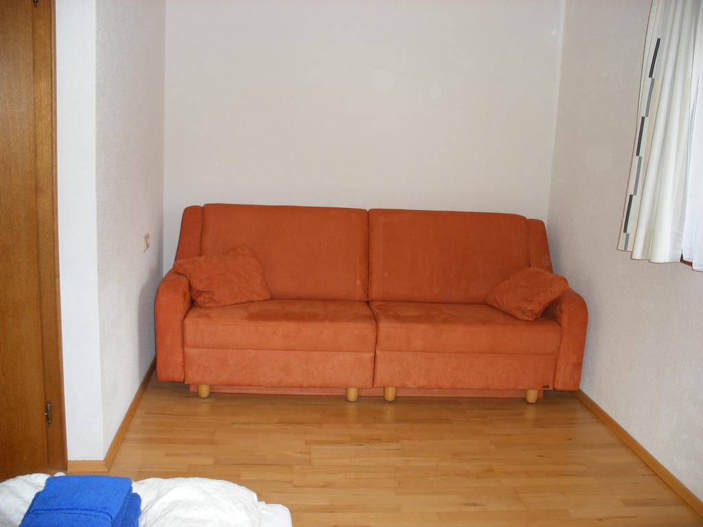 Haus Ausserbach Gaschurn Szoba fotó