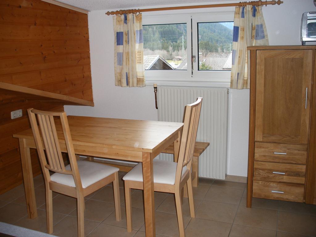 Haus Ausserbach Gaschurn Szoba fotó
